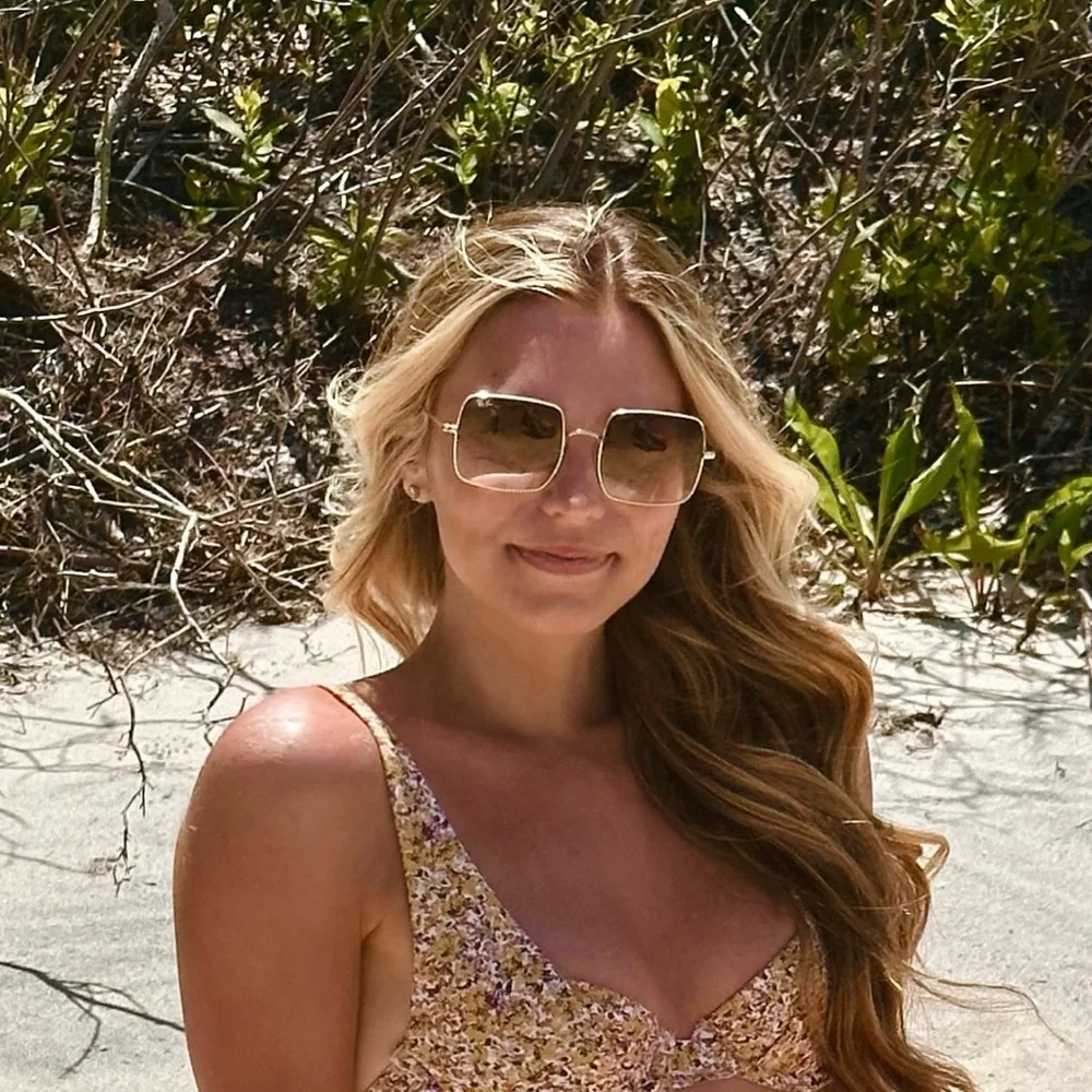 Ray-Ban Gold Frame Sunglasses with Brown Gradient Lenses - Picture 6 of 8